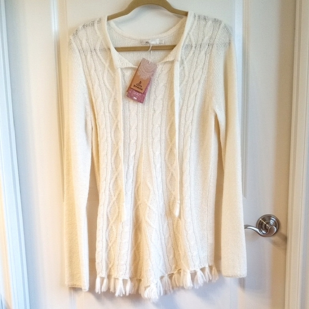 NWT Prana Shelby Cream Sweater w/Tassel Hem. Size Large